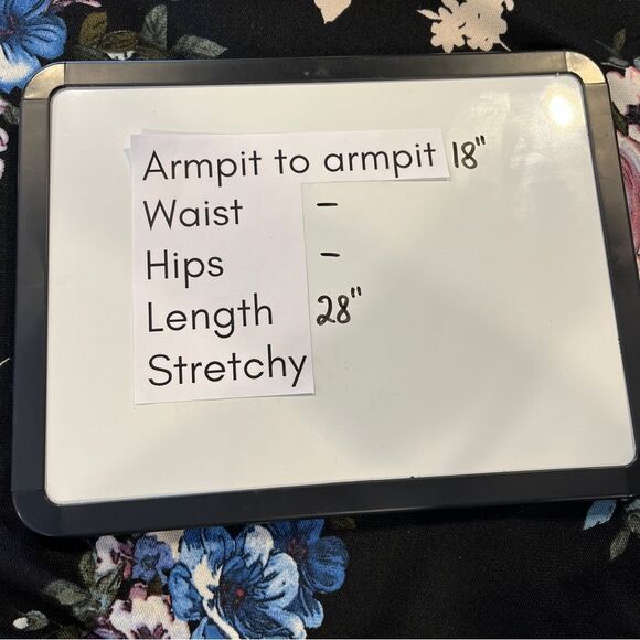 Clearance !!! Floral Black sweater - Picture 12 of 15